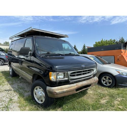 2001 Ford Van